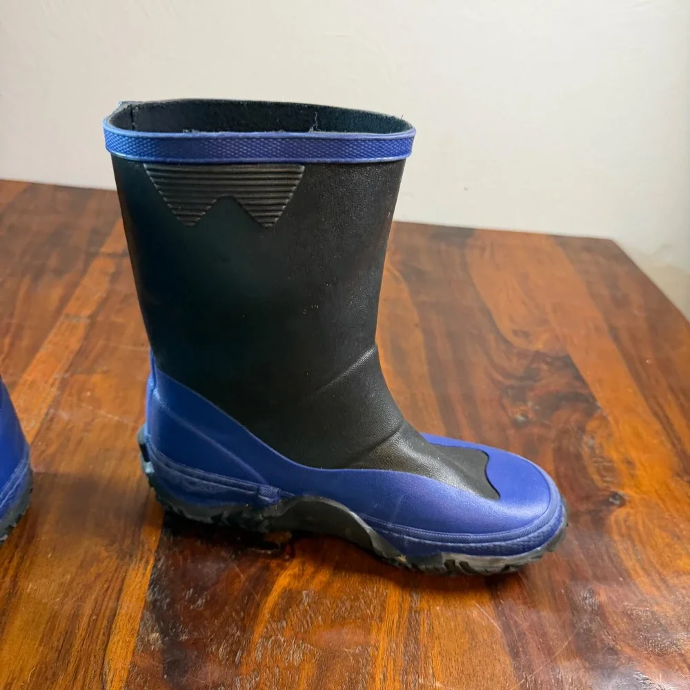 Muck Boot Company Hale Kids Black Blue Waterproof Rain Boots Size 13 US